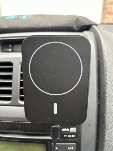 MagCar - Magnetic Wireless Charger Car Mounted photo review